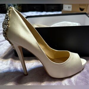 Badgley Mischka Kiara Embellished Peep-toe Pump